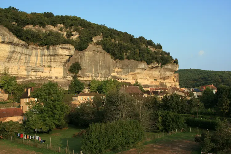 Camping Le Moulin De Surier : Les Eyzies De Tayac