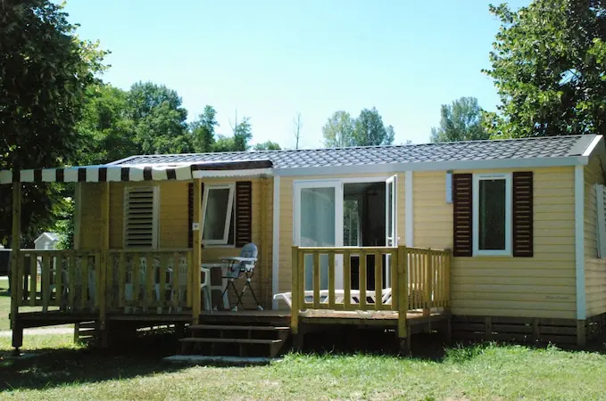 Mobil home en Dordogne au camping avec piscine