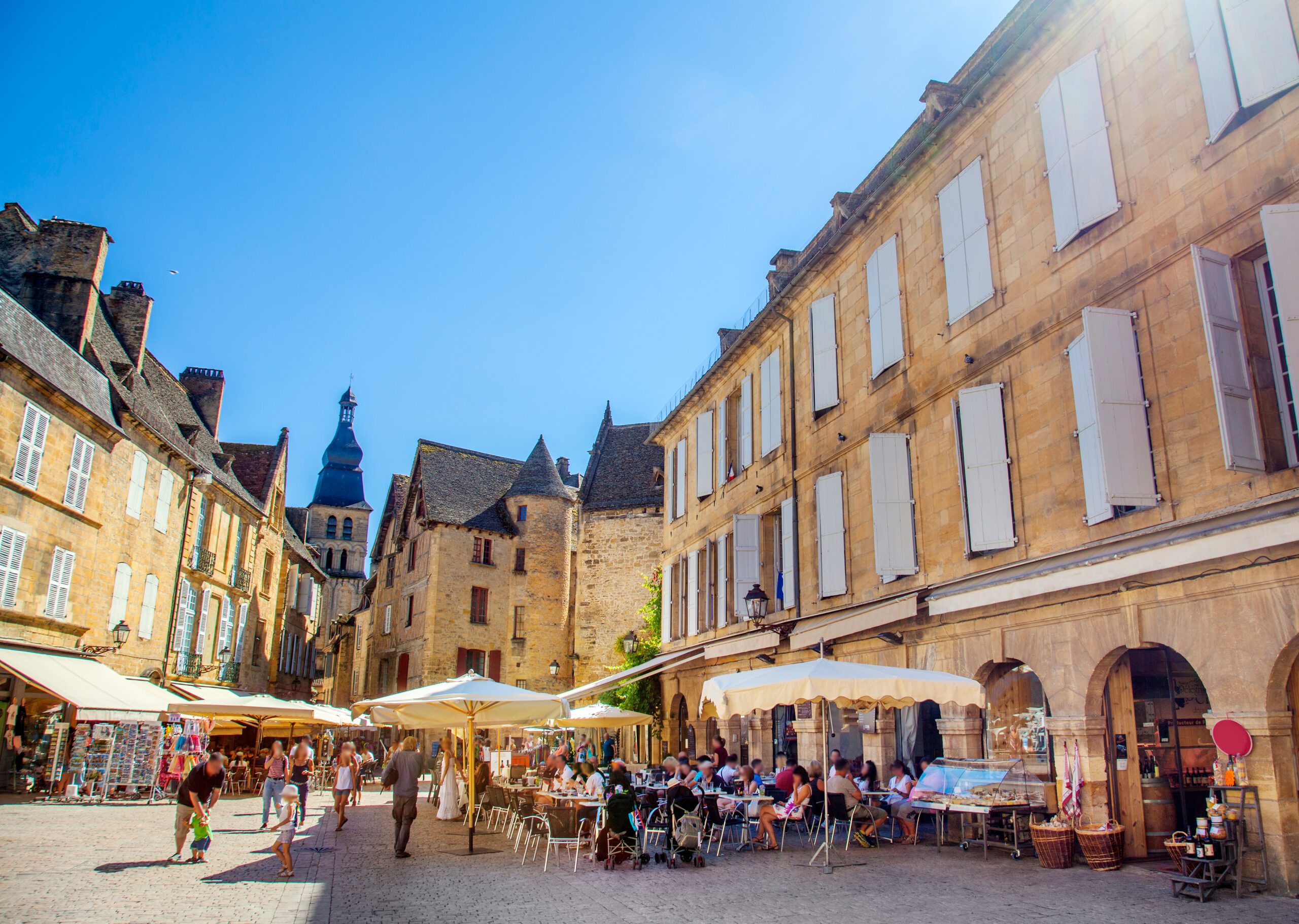 commece à sarlat